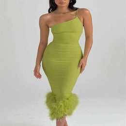 Mozision Elegant One Shoulder Feather Bottom Midi Dress For Women Robe Summer New Sleeveless Bodycon Long Dress Clubwear T220819276L