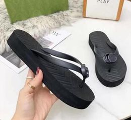 Designer Ladies Flip Flops Simple Youth Slides Moccasin Shoes Suitable for Spring Summer and Autumn Hotels Shops Other Places