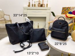 Nuova borsa per la spesa di lusso da donna 3 in 1 Portafoglio Borsa per cosmetici Borsa di alta qualità Borsa da viaggio di design Borsa a tracolla a tracolla Borsa per cosmetici incorporata