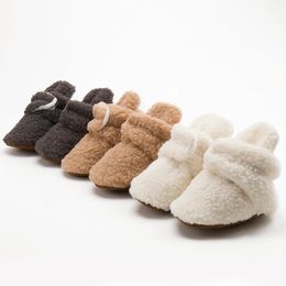 First Walkers Baby Socks Winter Baby Boy Girl Booties Fluff Soft Toddler Shoes First Walkers Anti-slip Warm born Infant Crib Shoes Moccasin 231110