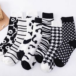Women Socks & Hosiery White Striped Black Woman Calcetines Harajuku Skarpetki Meias Meia Calcetas Cute Vintage Funny Divertidos ChaussetteSo