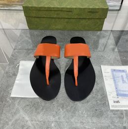 2023Leather Thong Sandal Women Men Fashion Designer Slippers Fashion Thin Flip Flops Shoes Summer Beach Casual Slides Black White Size 35-46