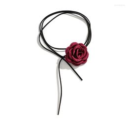 Chains European And American Novel Simple Big Rose Pendant All-match Clavicle Chain Adjustable Black Velvets Cold Wind Necklace