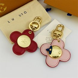 Designer Monogram Keychain Classic Style Clover Pattern Leather Metal Keychain Boutique Style Leather Bag Car Pendant Keyring Women Gift Lanyards Buckle Jewellery