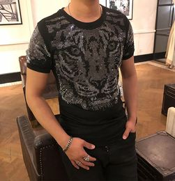 Men's T-shirts Anime t Shirt O-neck Short-sleeved Slim Fit Black Diamonds Design T-shirt Man