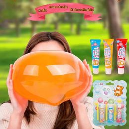 Novelty Games Classic Nostalgic Toys Magic Colourful Bubble Gum Blown Bubbles Funny Outdoor Educational toys Not easy to Break Children s Gifts 231113