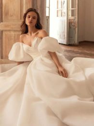 Simple Long Wedding Dresses Off the Shoulder Puffy Sleeves Tulle A Line Court Train Bridal Gowns for Women