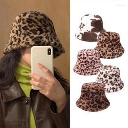 Berets WEIRDO Fluffy Warm Bucket Hats Women Luxury Thick Leopard Print Ladies Sun Cap Autumn Winter Fisherman Panama Daily Accessories