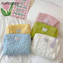Cosmetic Bags Cases PURDORED 1 Pc Women 5 Colors Flower Cosmetic Bag Quilted Cotton Soft Makeup Case Pouch Zipper Large Toiletry Bags for Girl 230413