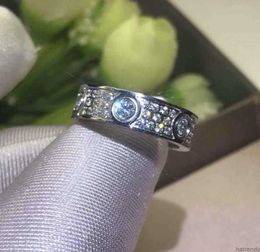 Full Diamond Titanium Steel Silver Love Ring Men and Women Rose Gold Rings for Lovers Couple Jewelry Gift Eg00