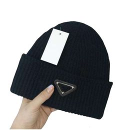 Caps Beanie Designer Winter Bean Men And Women Fashion Design Knit Hats Fall Woolen Cap Letter Jacquard Unisex Warm Hat