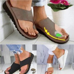 Slippers 2023 PU Leather Shoes Comfy Platform Flat Sole Ladies Casual Soft Big Toe Foot Correction Sandal Orthopaedic Bunion Corrector