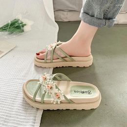 Sandals 2023 Summer Coat Fashion Women's Slippers Flower Elegant Open-toe Couple Thick Bottom Soft Beach Shoes