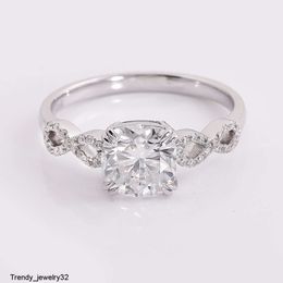 High quality custom 14 white gold with cushion cut 2ct moissanite diamond engagement rings