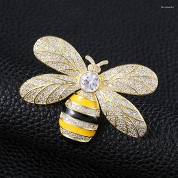Brooches Dazzling Proud To Bee Copper Pins Bling Full Zircon Paved Brass For Women Girls Party Jewelry Coat Dress Decoration
