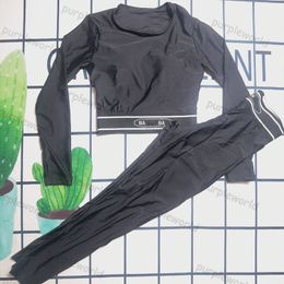 Womens Two Piece Tracksuit Yoga Wear Monogram Print Long Sleeved High Waisted Slim Fit Leggings Sportswear