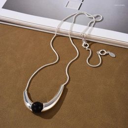 Pendant Necklaces Black Stone Curve For Women Long Sweater Simple Minimalist Elegant Jewelry Korean Fashion 2023
