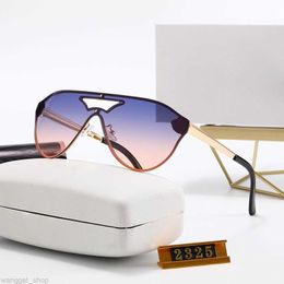 New luxury designer sunglasses mens Round metal glasses frame Conjoined lens design mirror print fashion show type cool summer sun glasses glass