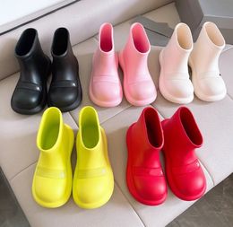 Paris Boots Designer non-slip Boot Black White Red Pink Ankle Platform Shoes Luxury Rainboots Shoe