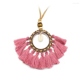 Pendant Necklaces Hollow Flowers Hanging Beads Shell Fringe Long Necklace Bohemian Women's Fashion Handmade Sweater Chain Ethnic Jewellery