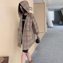 Autumn new women's medium long trench coat Fashion desinger Chequered coat light hooded double liner jacket outwear