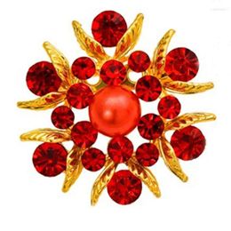 Brooches 2023 Red Crystal Rhinestone Cake Flower Brooch Bouquet Wedding Strass Dress Pearl Broches X0873