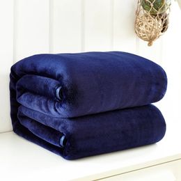 Blankets Solid Color Flannel Blanket Dark Green Fleece Blandets Black Throw Grey Bed Linen Sheet Blue Bedspreads Home Textile 150*200cm 231110