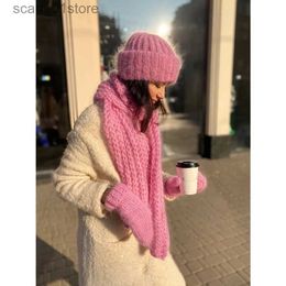 Hats Scarves Sets 7 Colours Women's Knit Hat Scarf Hand 3 Piece Set Soft Warm Winter Solid Colour Fashion Accessories for Cold WeatherL231113