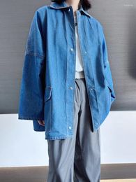 Women's Blouses Korean Fashion Big Pocket Denim Shirts Women Vintage Oversize Long Sleeve Jeans Blouse Female Autumn Tops Single Breasted