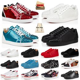 Red Bottom Designer Scarpe per uomini e donne Flat Low Cut Platform Sneakers Luxury Vintage Bottoms Loafers Fashion Spikes Party Luxury Trainers