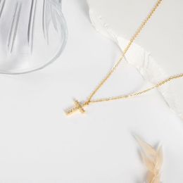 collane a sospensione collana a croce sgradevole per donne zirconia cubica oro oro semplice ute