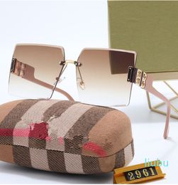 Fashion Classic Polarised Sunglasses for Men Women Pilot Sun Glasses Eyewear Metal Frame Polaroid Lens with Box