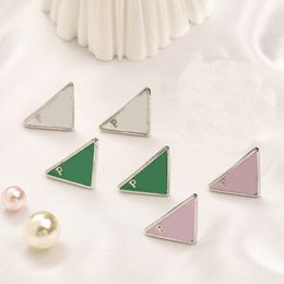 Fashion Inverted Triangle Letter Designer Stud Charm Womens Brand Earring for Wedding Part Gift Jewellery Accessorie