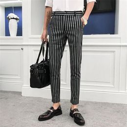 British Style Autumn Casual Dress Trousers Stripe Pants Men Brand Designer Slim Fit Mens Suit Pant Gentlemen Men Clothing 201109160N