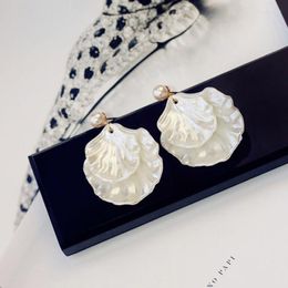 Stud Earrings Romantic Double Shell Leaves Pearl Glitter For Women White Elegant Korean Fashion Earring 2023