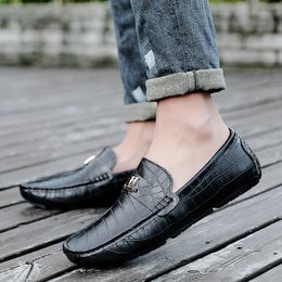 Dress Shoes Men Pattern Shoes Formal Shoes Masculino Leather Black Elegant Luxury Suit Shoes Designer Mens Casual Office Loafers 230412