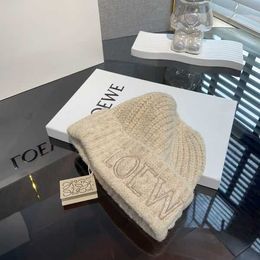 Fashion wool knitted hat for women designer Beanie cap Winter cashmere woven warm hat for men birthday gift 4IQ6V