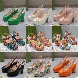 Schlangenleder-bedruckte Sandalen, Top-Luxus-Designer-Schuhe, Damen-Leder-Plateauschuhe, sexy Schaffell-High-Heels, klassische Mode-Freizeitschuhe, neue Outdoor-Party-Schuhe