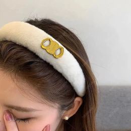 Fluffy Hair Band Barrettes Designer Jewellery Pink Leather Headband Women Hairclip Gold Hairpin Broadside Cloth Hair Hoops Accessories