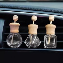 Bottiglie di profumo per auto vuote con clip Bastoncino di legno Oli essenziali Diffusori Clip di sfiato per condizionatore d'aria Automobile Deodorante per ambienti Bottiglia di vetro Decorazioni per auto i0413