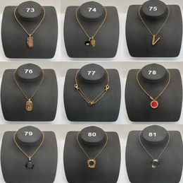 More Style Pendant Chain Necklaces Greece Meander Pattern Bead Necklace Banshee Medusa Portrait Designer Sweater Chain Jewellery Women Accessories Gifts H11