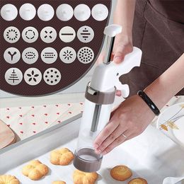 Baking Moulds Cookie Press Icing Kit Cookie Cutter Mould Gun DIY Pastry Syringe Extruder Nozzles Piping Cream Biscuit Maker Cake Tools 230413