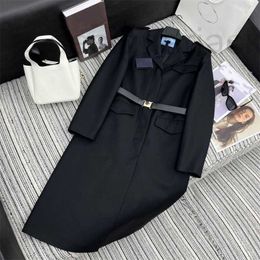 Women's Jackets Designer 24 Early Spring New Royal Sister Style with Letter Jacquard Belt Design Mid length Suit Coat 7KUM