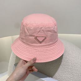 Hats Colour Designer Candy bucket hat Couple Fashion Summer Vacation Travel Metal Triangle Letter Print 4 Colours Bucket Hats