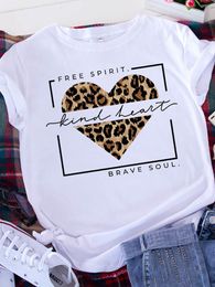 T-shirt da uomo T-shirt Grafica stampata T-shirt Free Spirit Brave Soul Donna Manica corta Leopard Love Tshirt San Valentino Cuore Donna Tee 230413