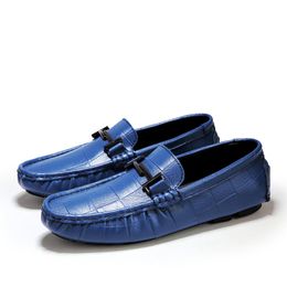 Wedding Dress Shoes Casual Men Loafers New Big Size Lazy Peas shoes Embroidery Moccasins Party Shoes Suede Leather shoes Zapatos 38-47