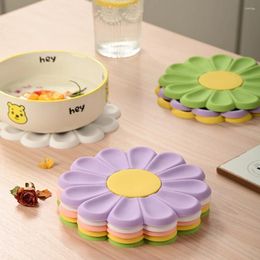 Table Mats Silicone Daisy Insulation Pad Kitchen Heat Resistant Tableware Mat Multipurpose Anti Slip Scald Pan Easy Clean