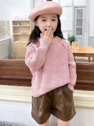 Uppsättningar 2023 Barnkläder Girls Knit Sweater Korean Autumn Winter Sports Oneck Casual Pullover Top Kids Baby Solid Outterwear 231113