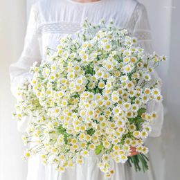 Decorative Flowers 30 Heads Little Daisy Chamomile Artificial Flower Small Bouquet Home Wedding Decoration Po Props Fake