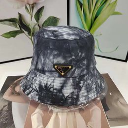 Ball Caps Netizens Same High Quality P Family Inverted Triangle Tie Dyed Fisherman Hat Women's Sun Versatile Sunscreen Street Basin